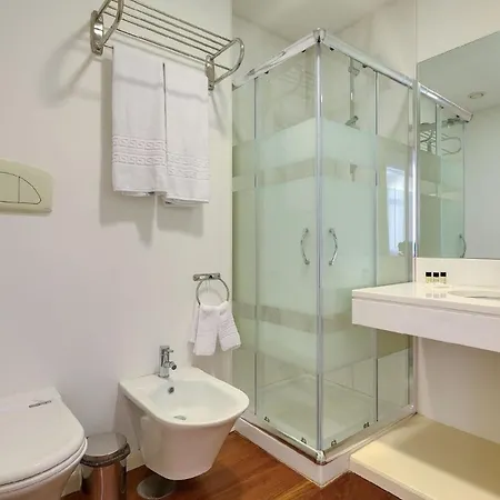 Ferienhaus Fuer 8 Personen In So Martinho, Madeira Und Umgebung * Funchal (Madeira)
